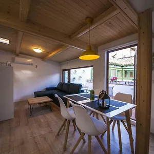 Atico Patio De La Plata Apartamento